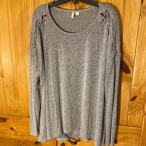 3/30🎉🎉Cato Plush Longsleeve